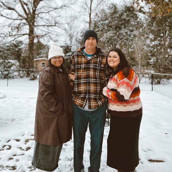 Meet your Posher, Cana - Picture 2 of 16